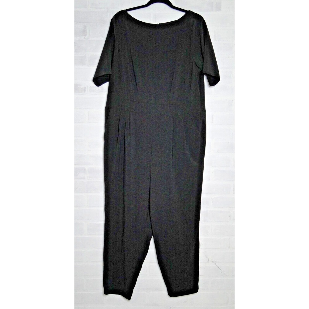 Torrid 16 BLACK Studio Refined Crepe Boat Neck Jumpsuit SIZE 16 New with tags